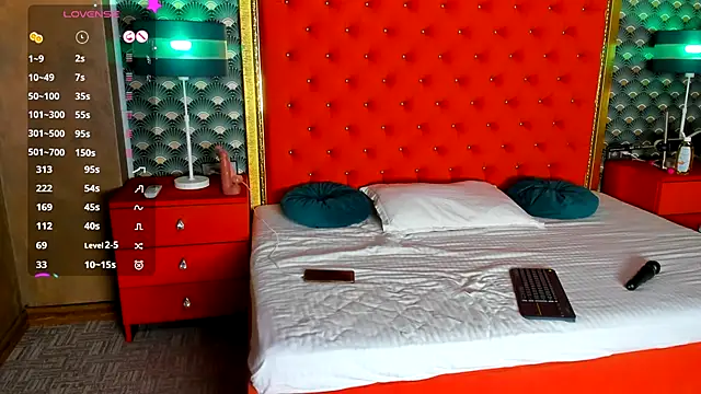 VallerieJones online show from 11.22.25