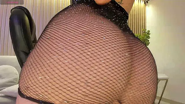 Snapshot of JadeEvansX chatting on 02.20.25 JadeEvansX online show from 02.20.25