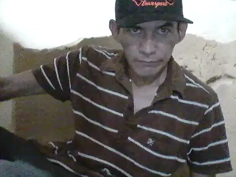 Snapshot of MarsWood chatting on 09.25.25 MarsWood online show from 09.25.25