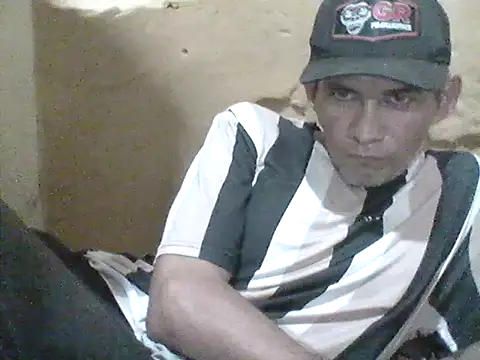 Snapshot of MarsWood chatting on 10.02.25 MarsWood online show from 10.02.25