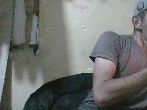 Snapshot of MarsWood chatting on 10.12.25 MarsWood online show from 10.12.25