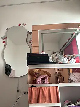 Snapshot of jailyncam_ chatting on 11.28.25 jailyncam online show from 11.28.25