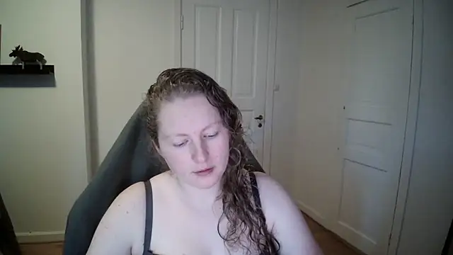 Girlnina-1995 online show from 12.12.24