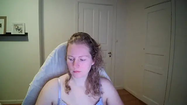 Girlnina-1995 online show from 12.01.25