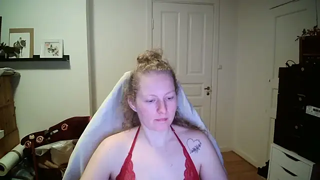 Girlnina-1995 online show from 02.17.26