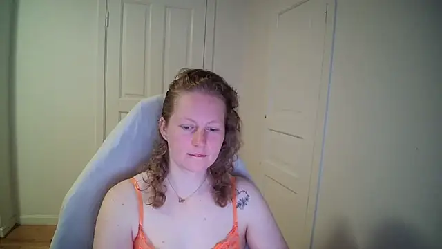 Girlnina-1995 online show from 04.27.26