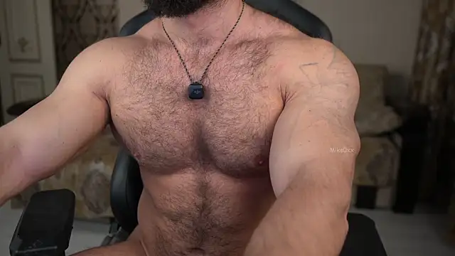 Snapshot of mike0xx chatting on 01.06.26 mike0xx online show from 01.06.26