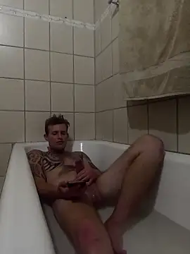 Snapshot of the-billy-blue chatting on 02.26.26 the-billy-blue online show from 02.26.26