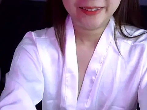 Snapshot of Bee_2k chatting on 01.06.26 Bee 2k online show from 01.06.26