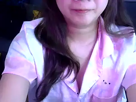 Snapshot of Bee_2k chatting on 03.12.26 Bee 2k online show from 03.12.26