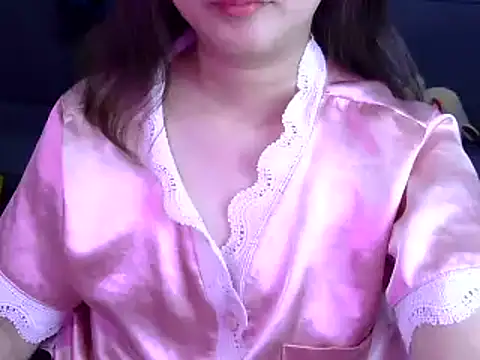 Snapshot of Bee_2k chatting on 03.16.26 Bee 2k online show from 03.16.26