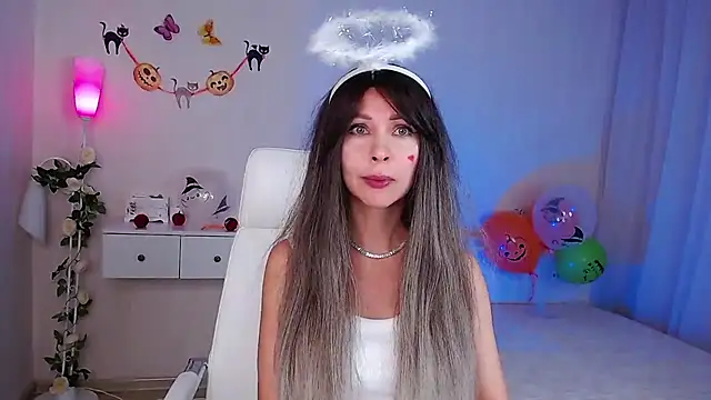 wendifoste online show from 10.29.25