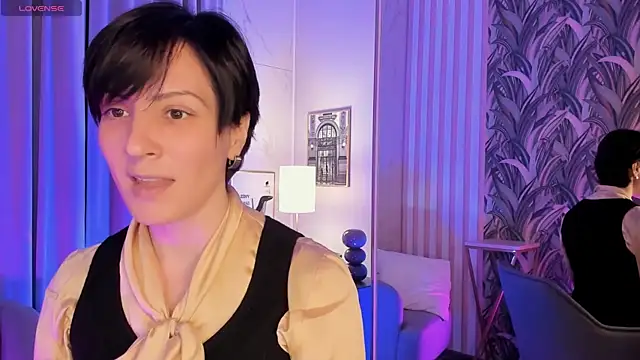 LorenDaze online show from 05.02.26
