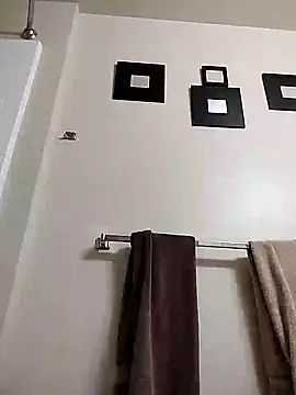 eatmeplease44 online show from 11.24.25