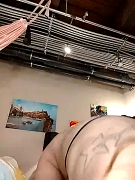 eatmeplease44 online show from 04.19.26