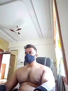 Snapshot of kaizercool1 chatting on 12.17.25 kaizercool1 online show from 12.17.25