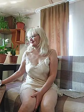 IrmaRose online show from 07.06.26