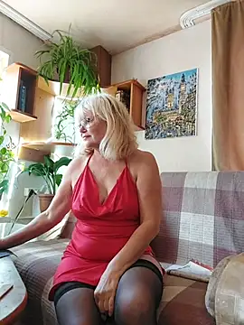 IrmaRose online show from 08.03.26
