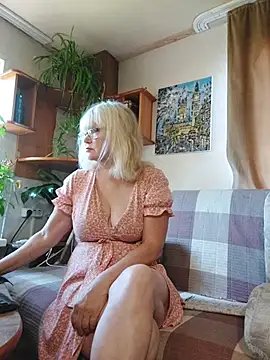 IrmaRose online show from 08.05.26