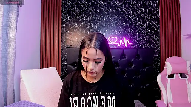 Tamara-evans online show from 02.03.25