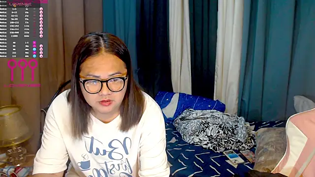 MagnificatMistress online show from 10.16.25