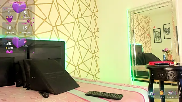 EmilyyRosee  online show from 02.25.25