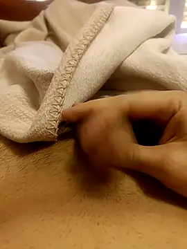 Snapshot of IZDIRAPVEREN chatting on 12.20.25 IZDIRAPVEREN online show from 12.20.25