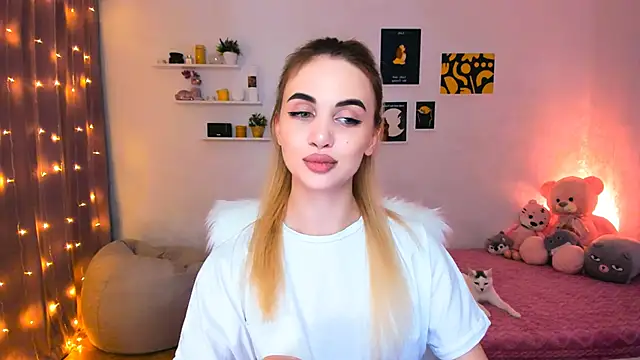 aPieceOfJoy online show from 12.25.24