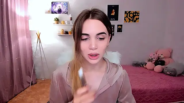 aPieceOfJoy online show from 02.26.25