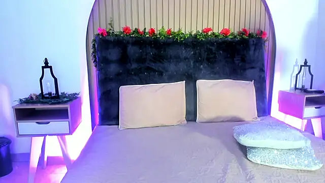 Snapshot of Karlagonzales_ chatting on 11.11.25 Karlagonzales online show from 11.11.25