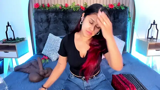 Snapshot of Karlagonzales_ chatting on 01.13.26 Karlagonzales online show from 01.13.26