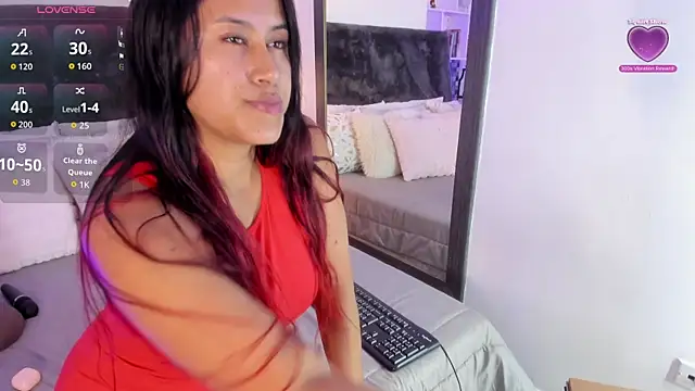 Snapshot of Karlagonzales_ chatting on 07.17.26 Karlagonzales online show from 07.17.26