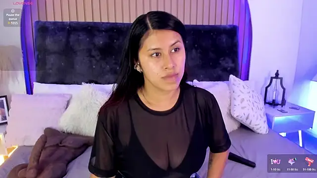 Snapshot of Karlagonzales_ chatting on 07.29.26 Karlagonzales online show from 07.29.26