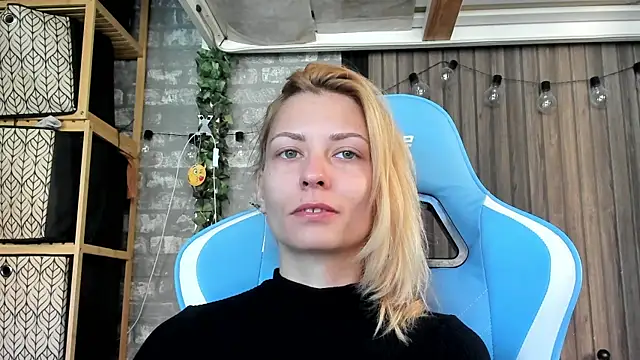 Snapshot of karo123421 chatting on 09.19.25 karo123421 online show from 09.19.25