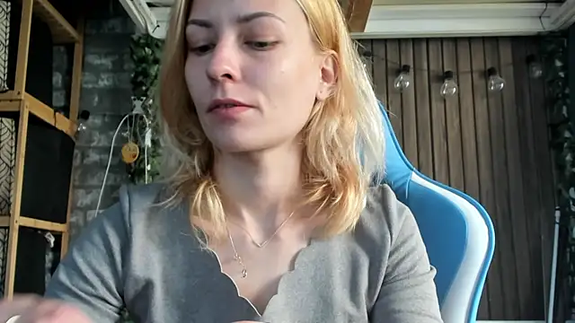 Snapshot of karo123421 chatting on 09.30.25 karo123421 online show from 09.30.25