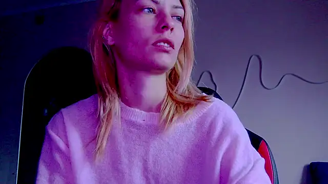 Snapshot of karo123421 chatting on 10.03.25 karo123421 online show from 10.03.25