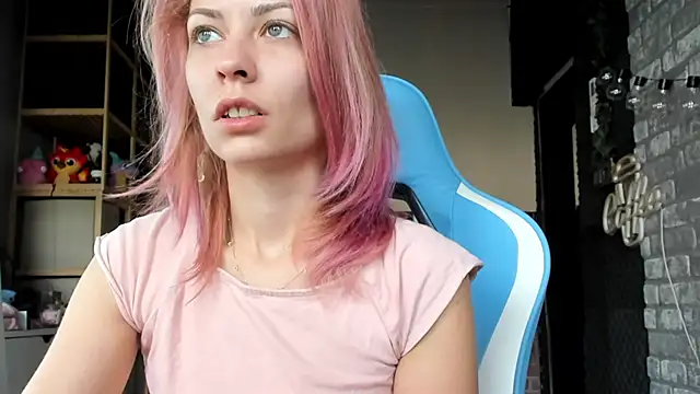 Snapshot of karo123421 chatting on 10.26.25 karo123421 online show from 10.26.25