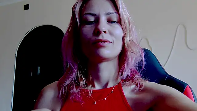 Snapshot of karo123421 chatting on 11.01.25 karo123421 online show from 11.01.25