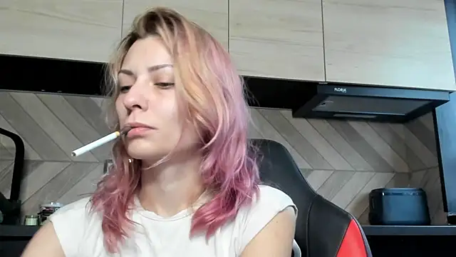 Snapshot of karo123421 chatting on 11.29.25 karo123421 online show from 11.29.25