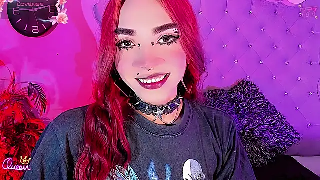 Snapshot of LeyXandrabraz chatting on 05.18.26 LeyXandrabraz online show from 05.18.26