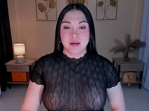 MaxeneCullens online show from 12.16.25