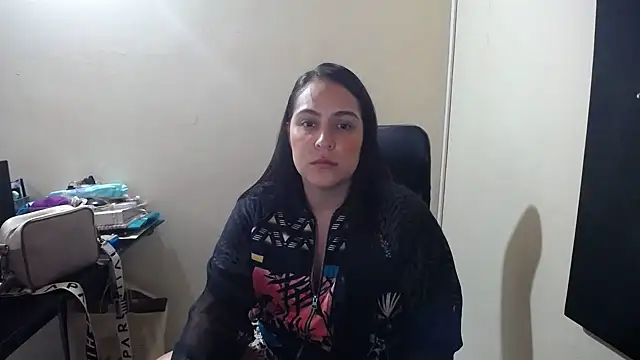 Snapshot of kendall_52 chatting on 02.26.25 kendall 52 online show from 02.26.25