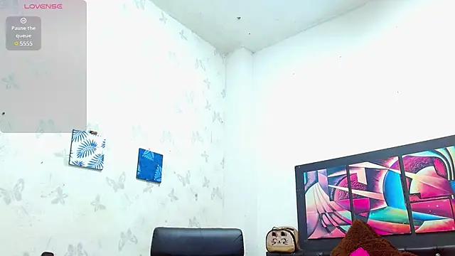 Snapshot of LexiStone_ chatting on 12.11.24 LexiStone online show from 12.11.24