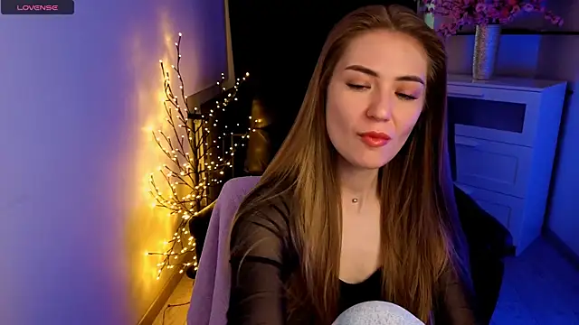 Adelyna Bird online show from 05.08.26