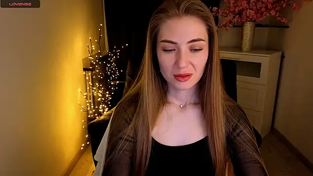 Adelyna Bird online show from 05.17.26