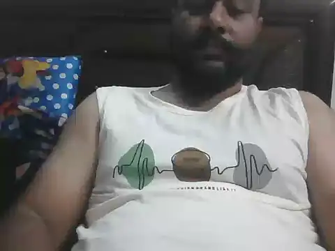 Snapshot of Indersaini148 chatting on 07.27.26 Indersaini148 online show from 07.27.26