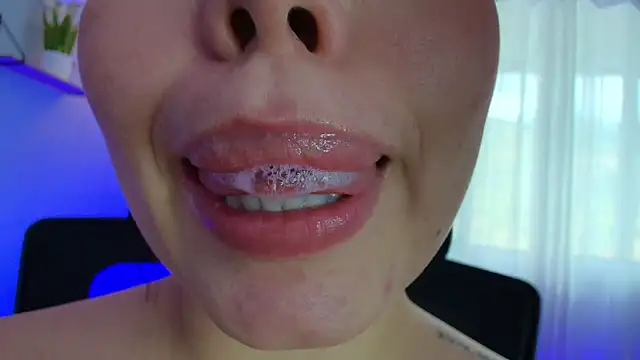 lisbet21x online show from 01.29.25