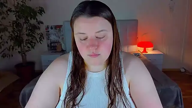 PolinaSalvatore online show from 08.06.26