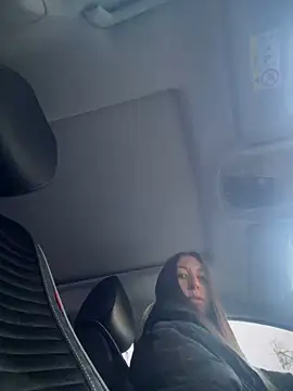 Snapshot of EvaCatt chatting on 01.16.25 EvaCatt online show from 01.16.25