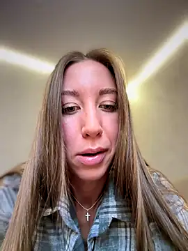 Snapshot of EvaCatt chatting on 01.09.26 EvaCatt online show from 01.09.26